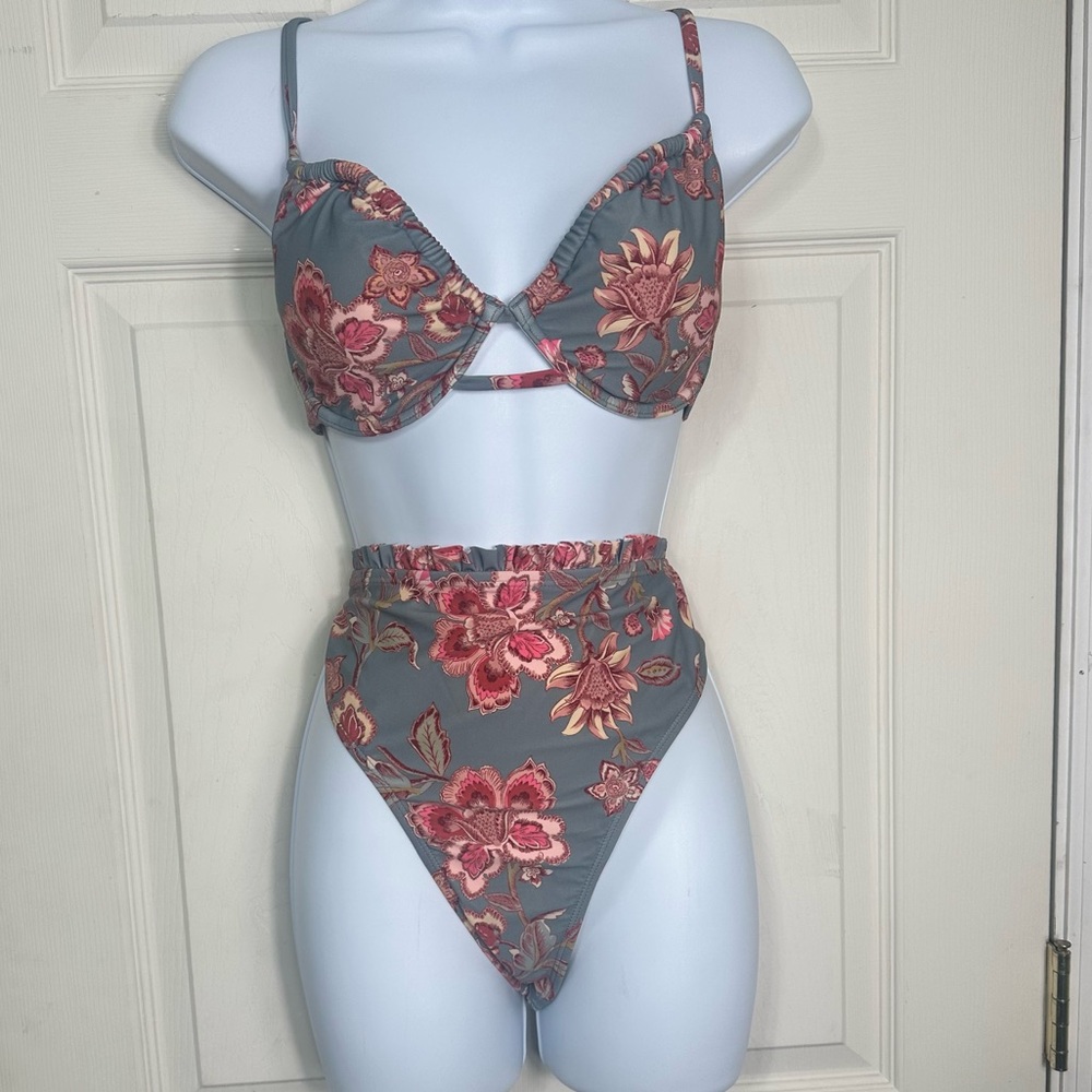 NWT‎ Cupshe Bikini Floral High Waisted Underwire Size Large